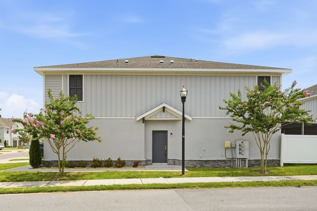 10907 Quickwater Ct - Photo 3 of 30