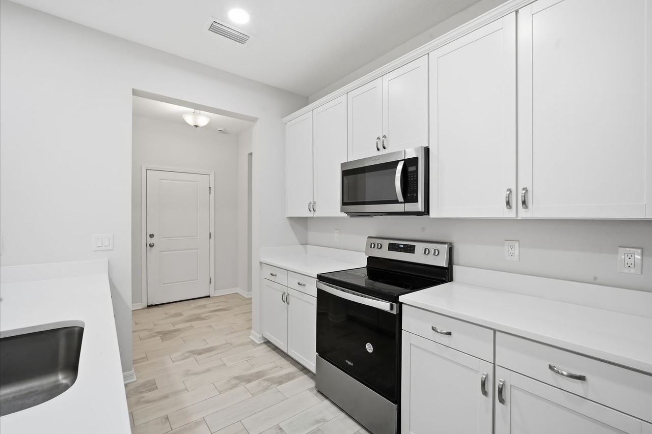 10907 Quickwater Ct - Photo 6 of 30