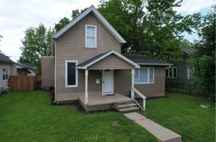featured image of 1109 Adams St