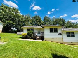 featured image of 1170 Brown St