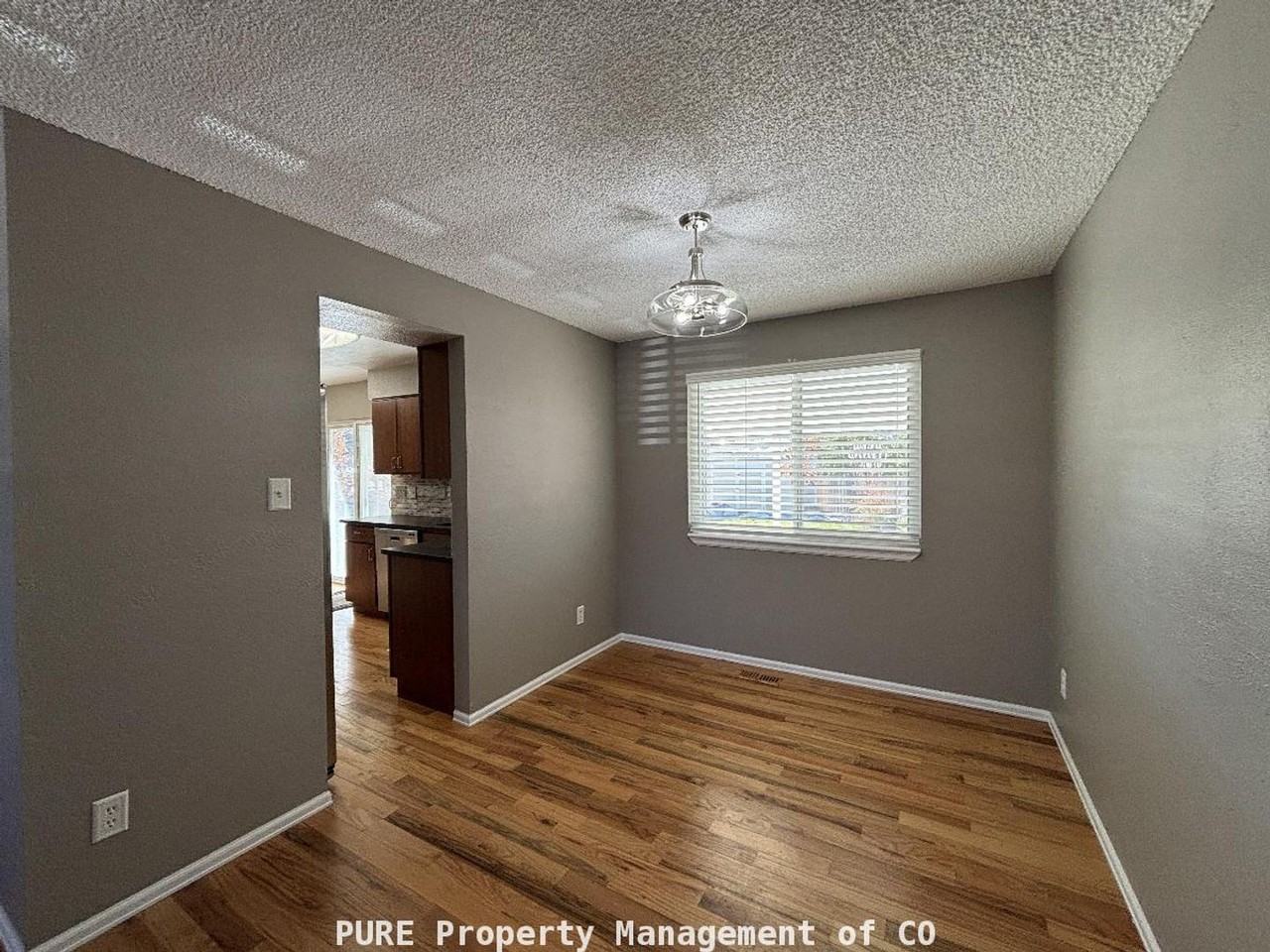 13710 W 74th Dr - Photo 5 of 32