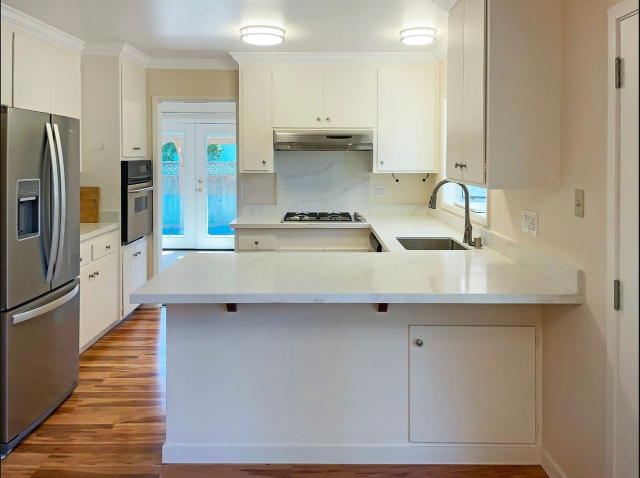 669 Arthur St - Photo 5 of 15
