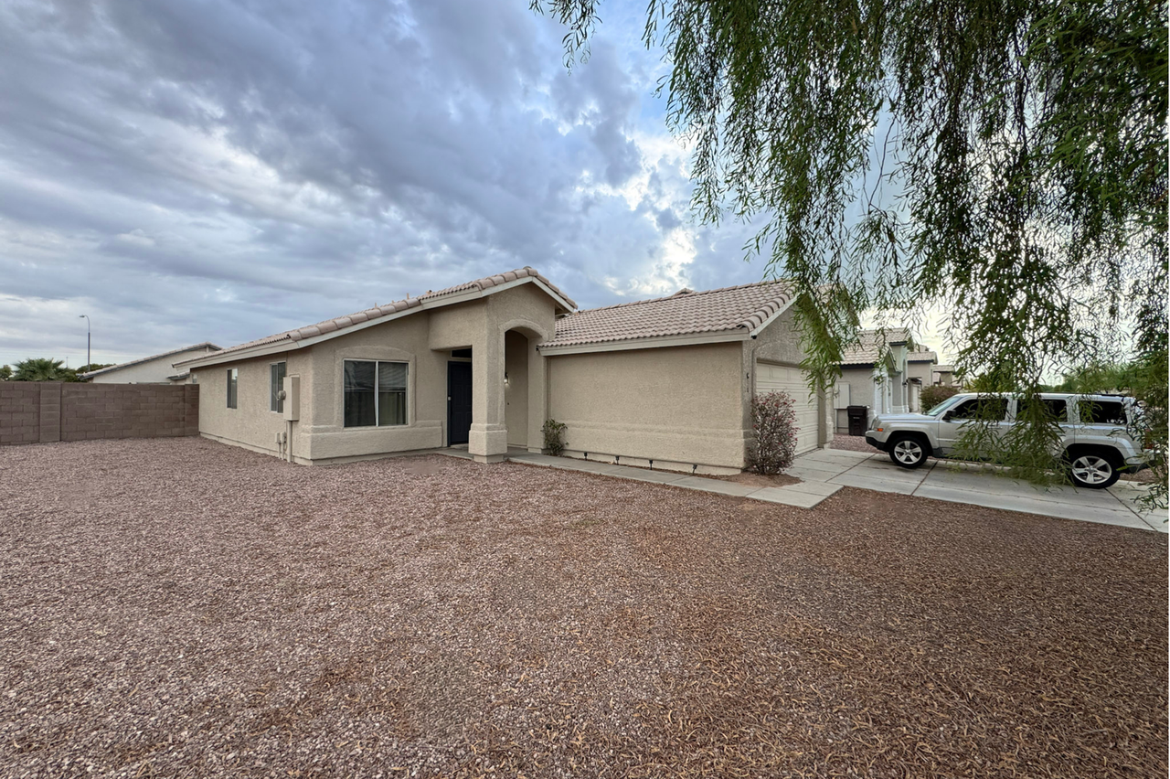 8630 W Las Palmaritas Dr - Photo 3 of 13