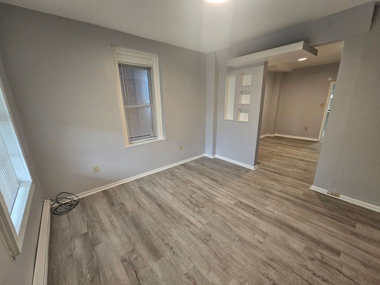 1854 Walnut St - Photo 4 of 24