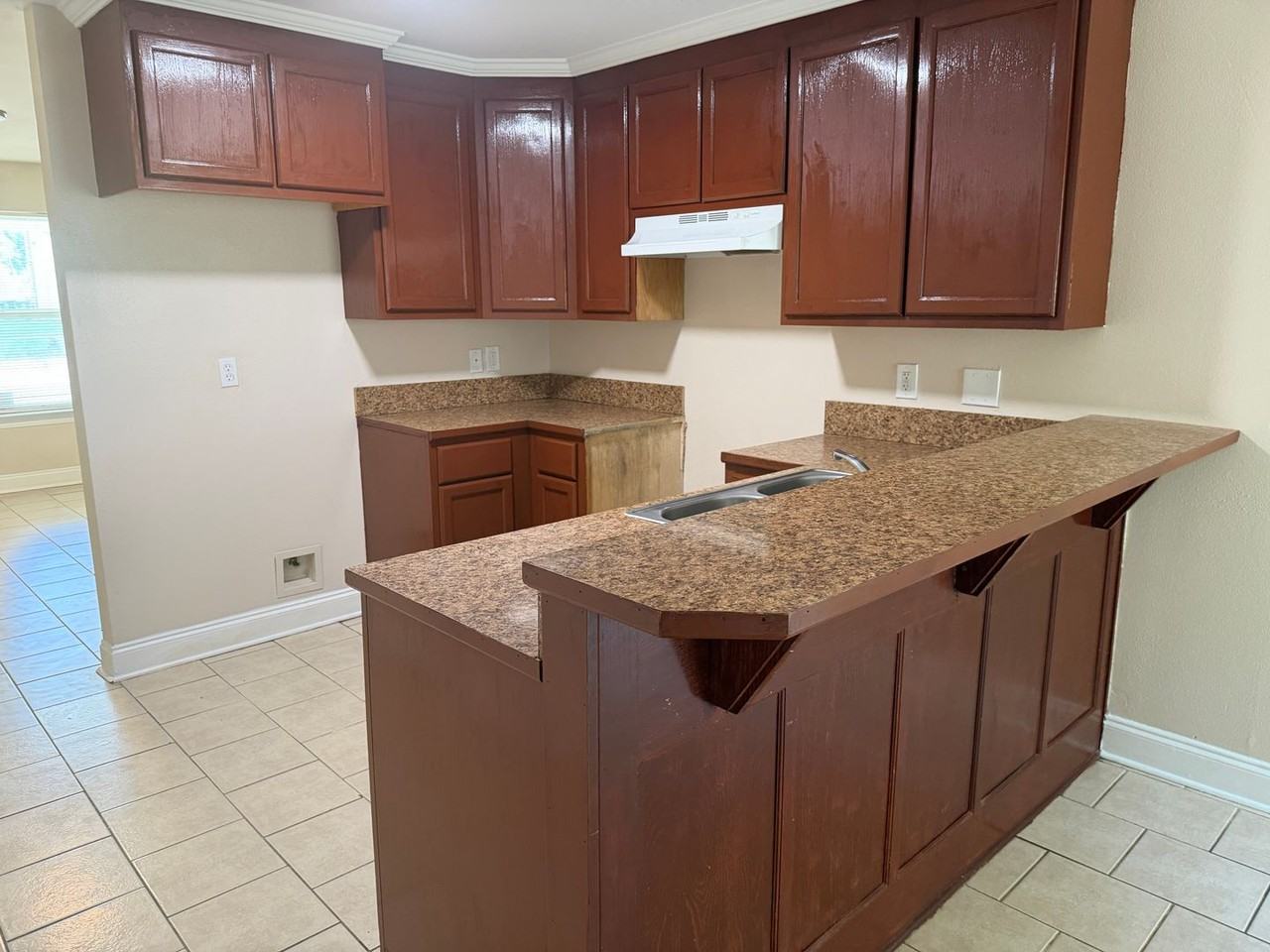 3556 North St - Photo 3 of 15
