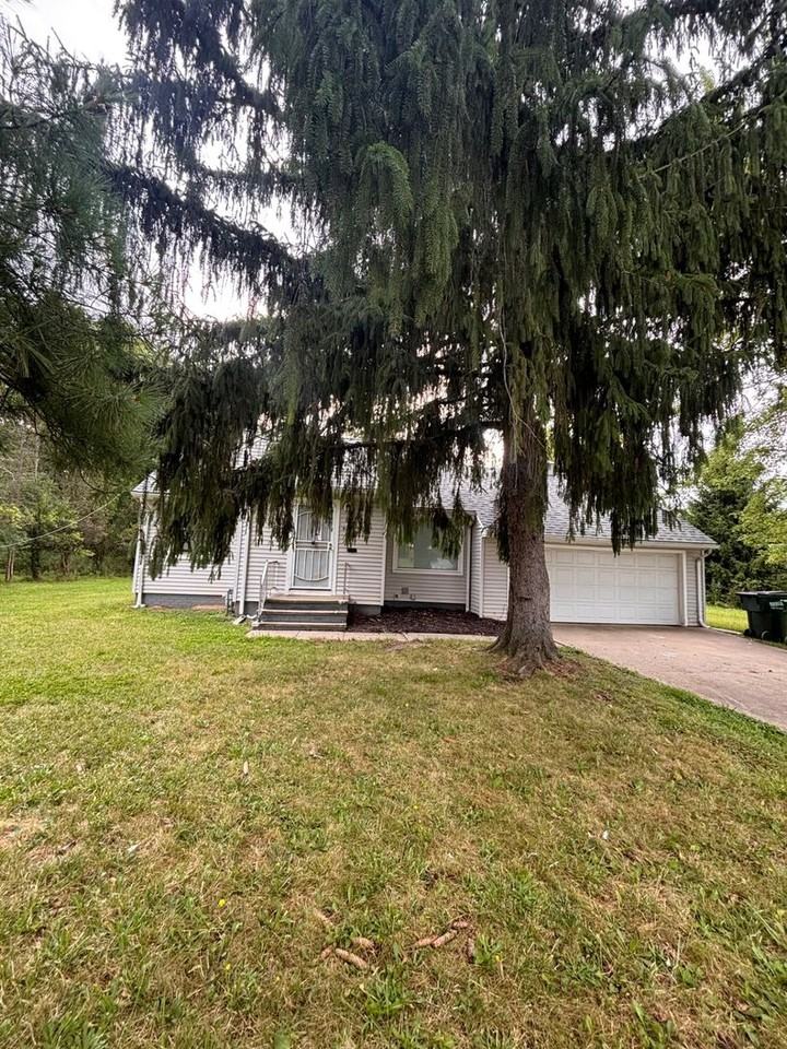 4684 Green Rd - Photo 2 of 25