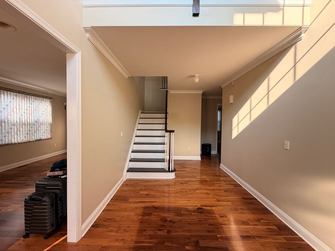 87 Timberhill Dr - Photo 2 of 48