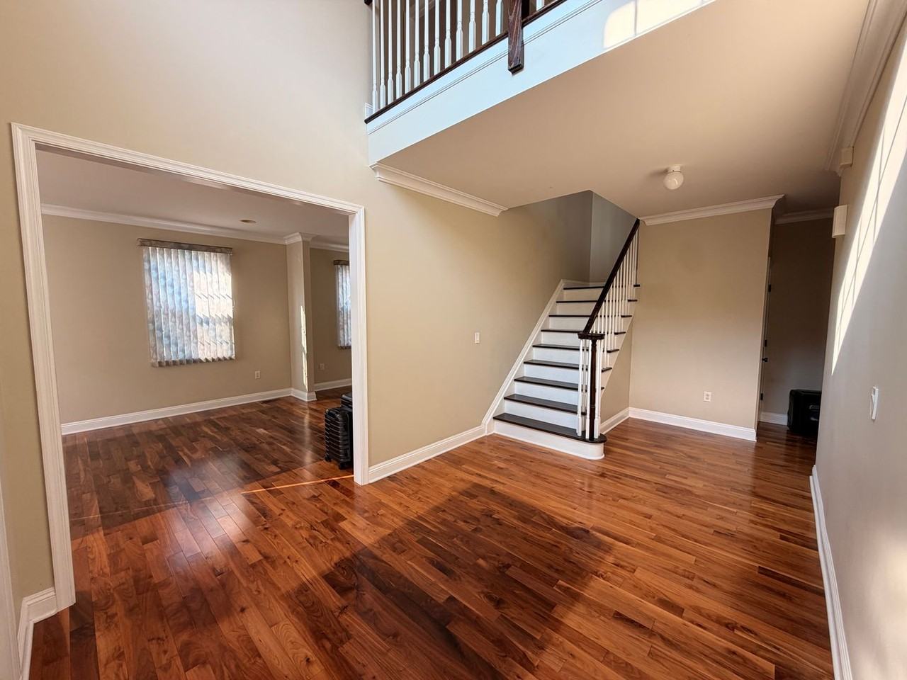 87 Timberhill Dr - Photo 3 of 48