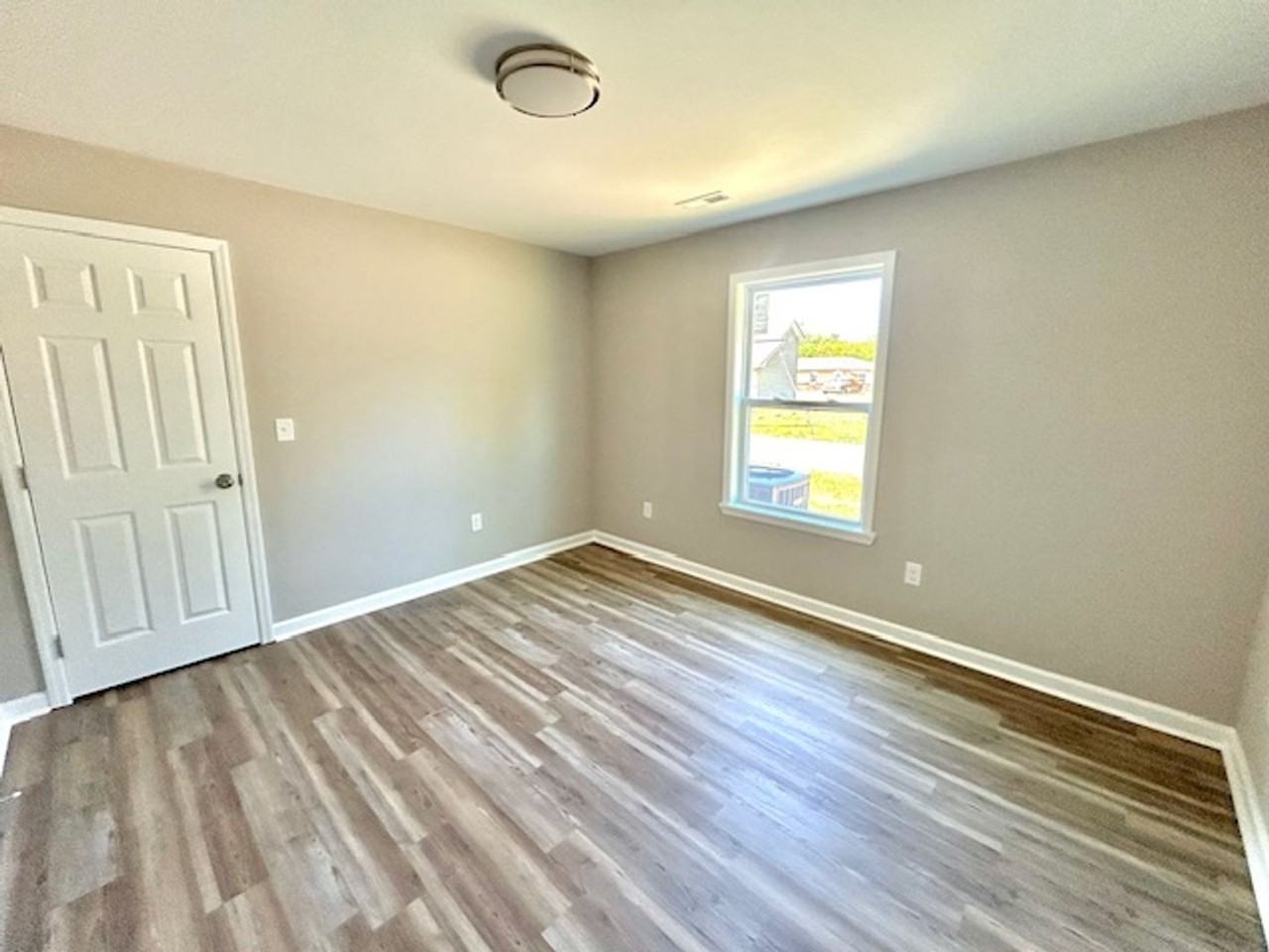 142 Whitt St - Photo 6 of 24