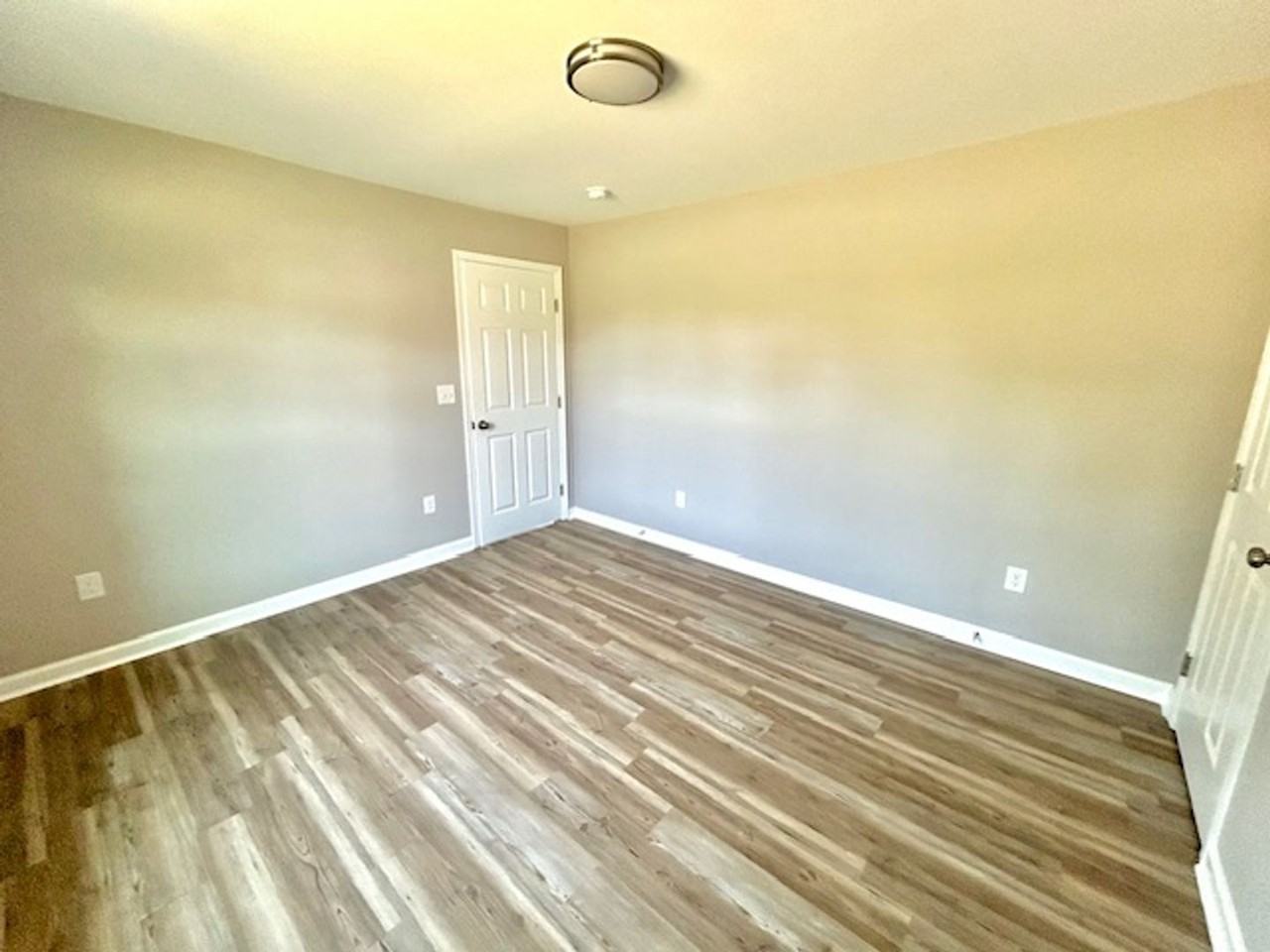 142 Whitt St - Photo 7 of 24