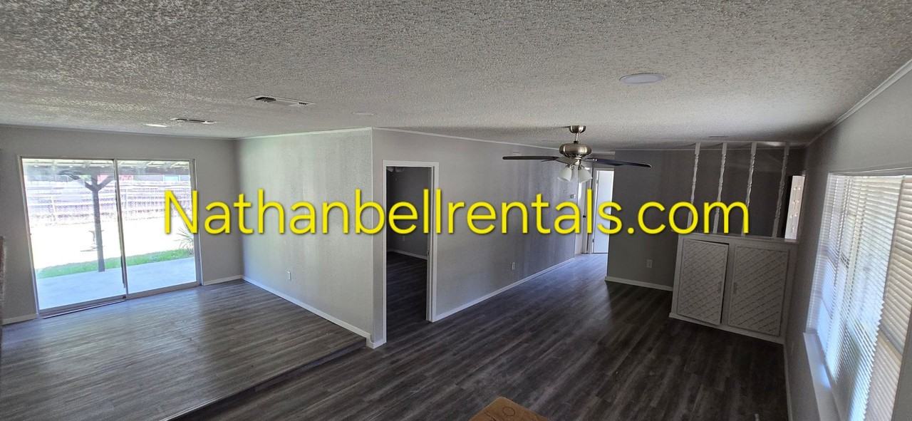 330 Cornell Dr - Photo 2 of 7