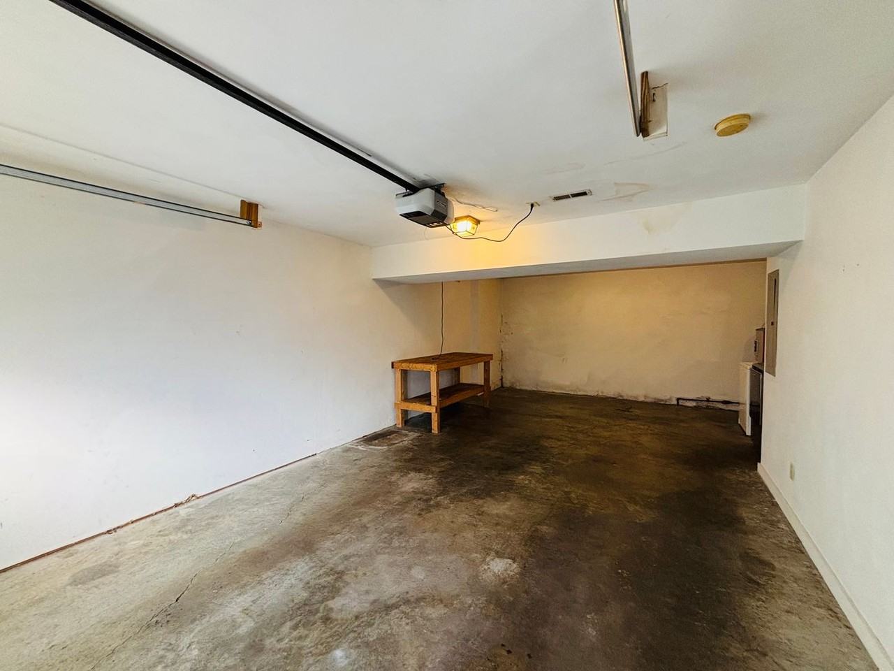 233 Fairfax Rd - Photo 2 of 18