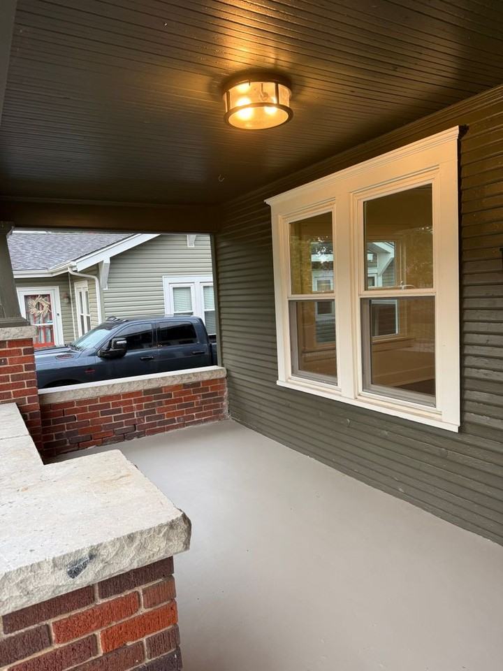 1525 S Dewey Ave - Photo 2 of 28