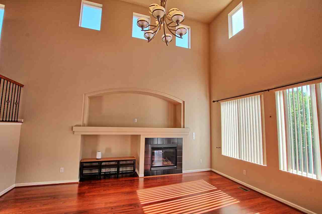 7804 S Jasper Way - Photo 4 of 32