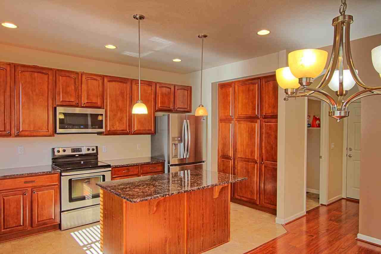 7804 S Jasper Way - Photo 6 of 32