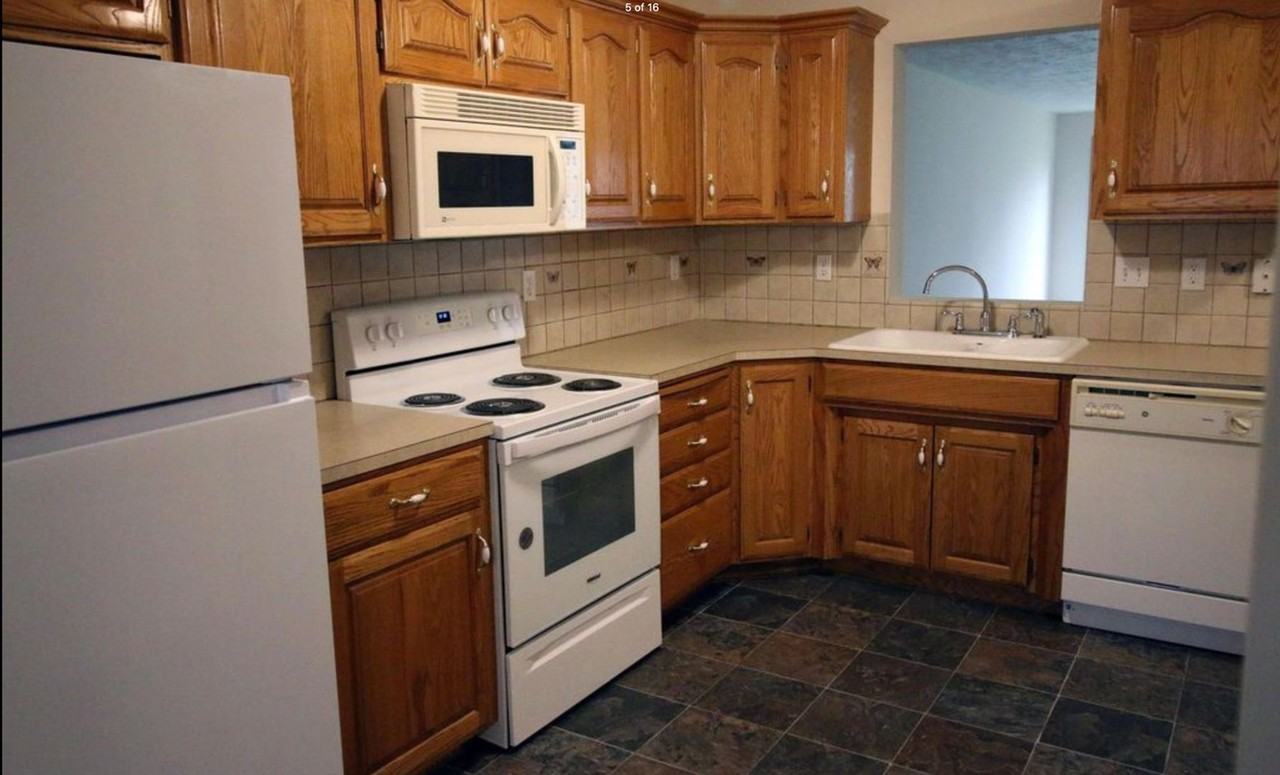 2711 Franklin St - Photo 2 of 14