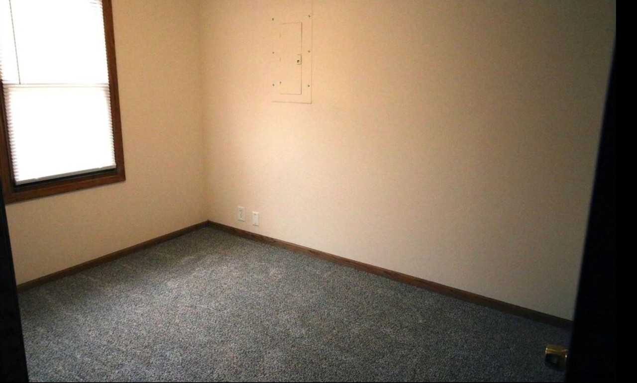 2711 Franklin St - Photo 7 of 14