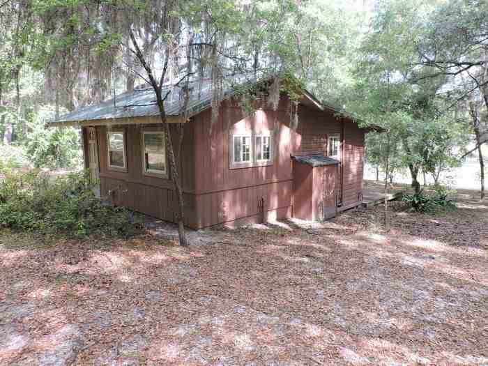 112 Cowpen Ln - Photo 2 of 6