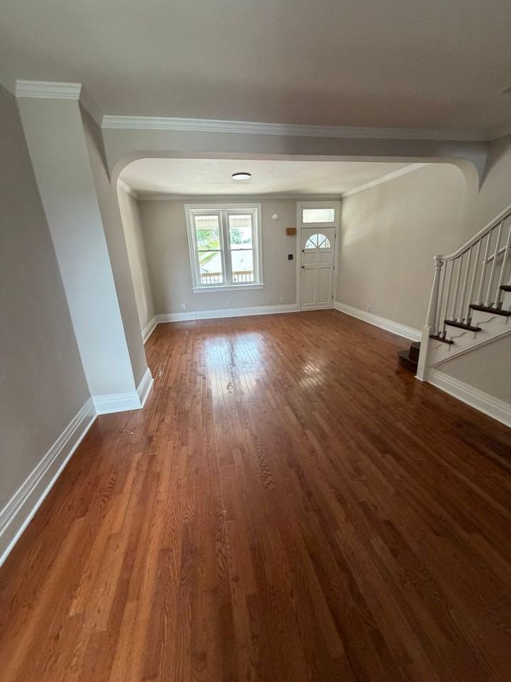 49 W Gay St - Photo 2 of 9