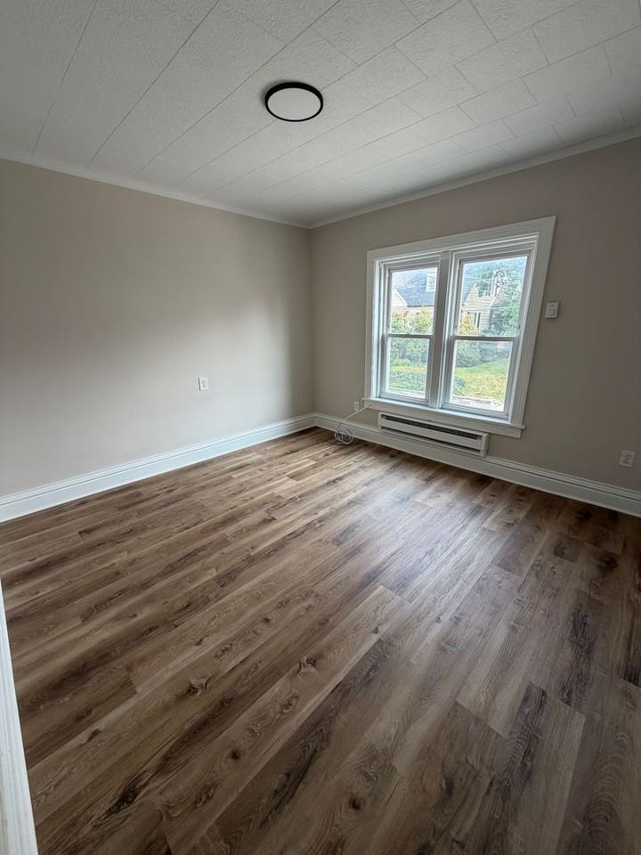 49 W Gay St - Photo 7 of 9