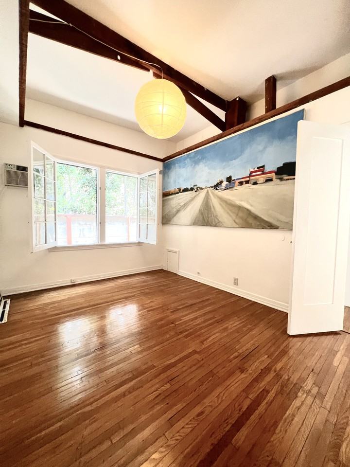 533 North Alta Vista Boulevard - Photo 6 of 25