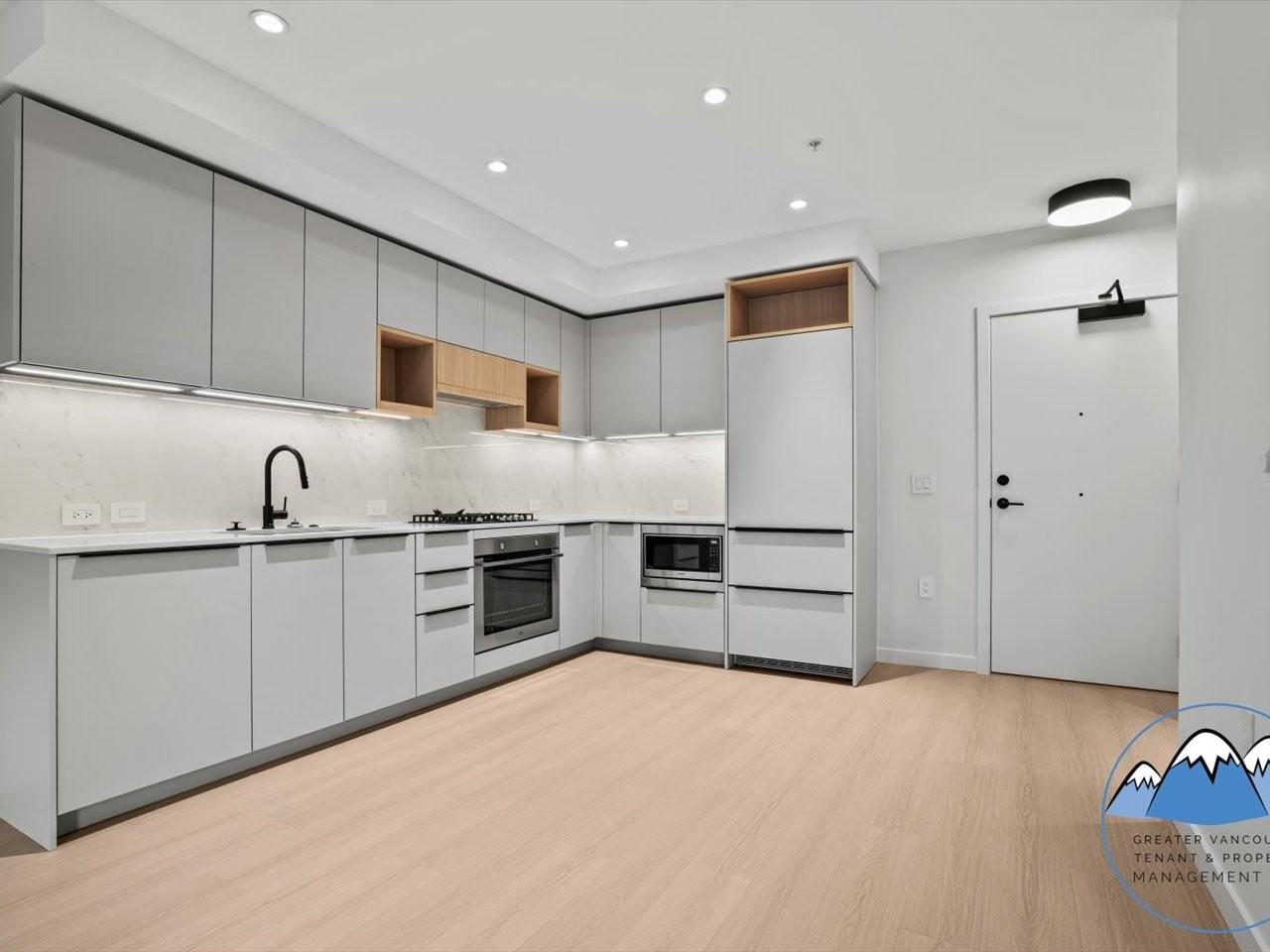 125 Albert St - Photo 4 of 50