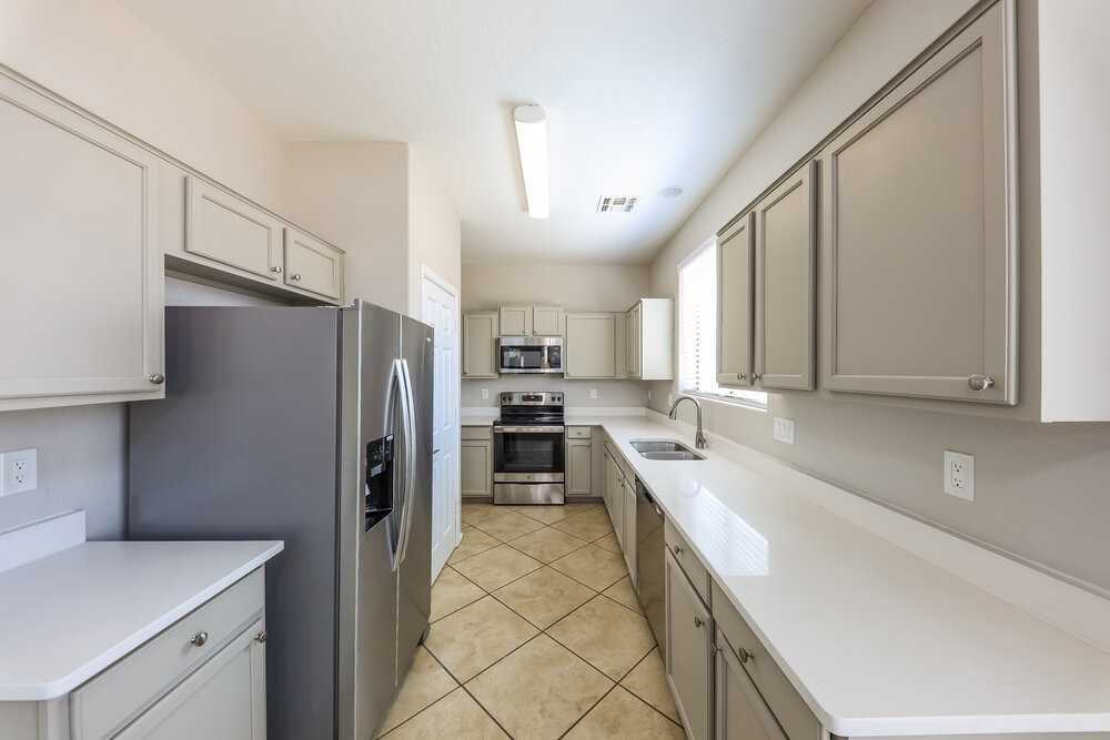 2102 S 114th Ln - Photo 6 of 17