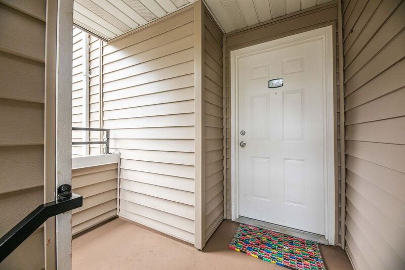 10016 Ne 120th Ln #F201 - Photo 4 of 28