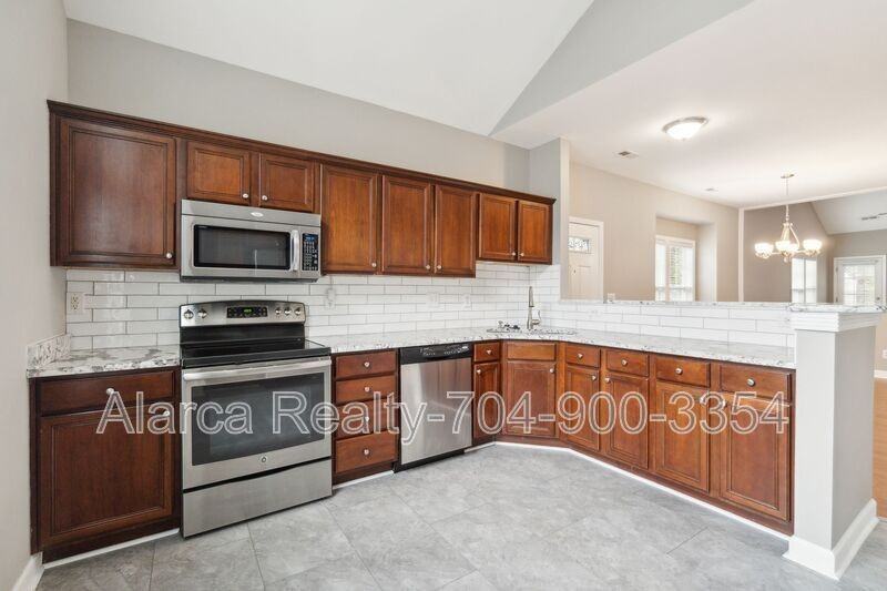 4218 Amherst Villa Ct - Photo 2 of 21