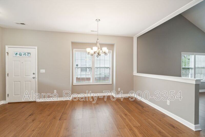 4218 Amherst Villa Ct - Photo 7 of 21