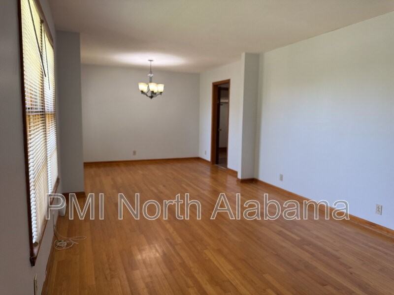 2801 Brett Rd Nw - Photo 3 of 19
