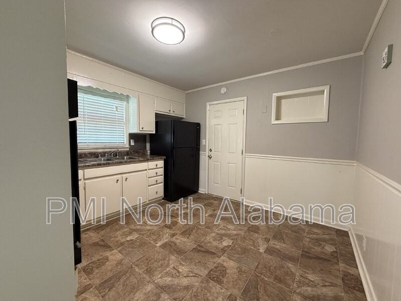 2115 Euclid Rd Nw - Photo 7 of 17