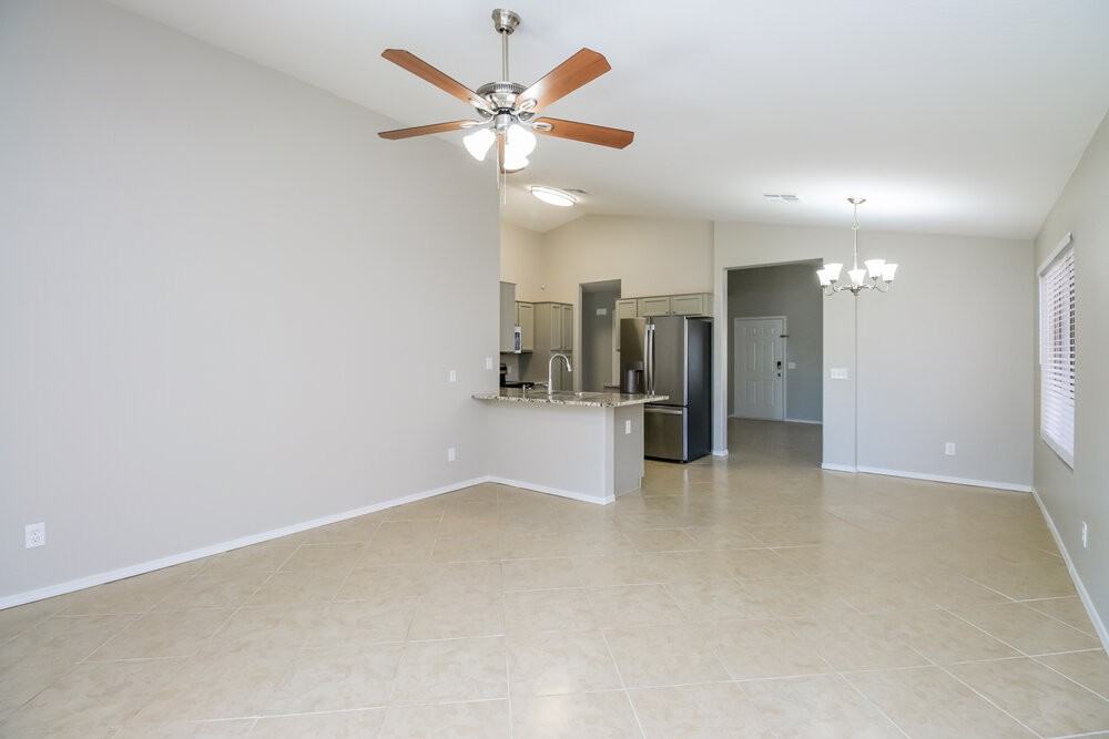 973 E Yuma Ave - Photo 4 of 16