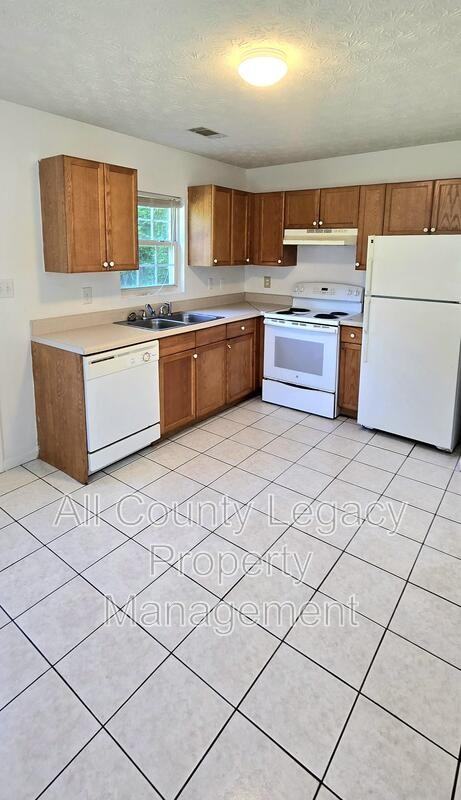 33 Maria Cir - Photo 3 of 7