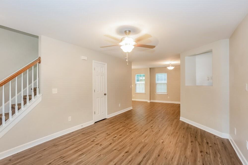995 Ramsgate Dr Sw - Photo 5 of 17