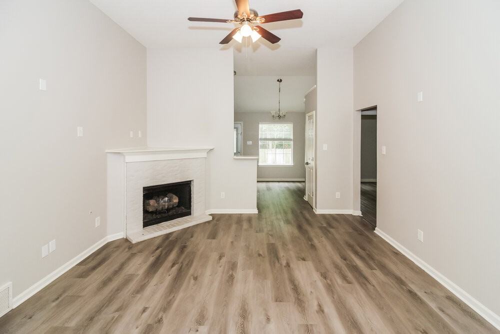 6803 Kerri Valley Ln - Photo 3 of 16