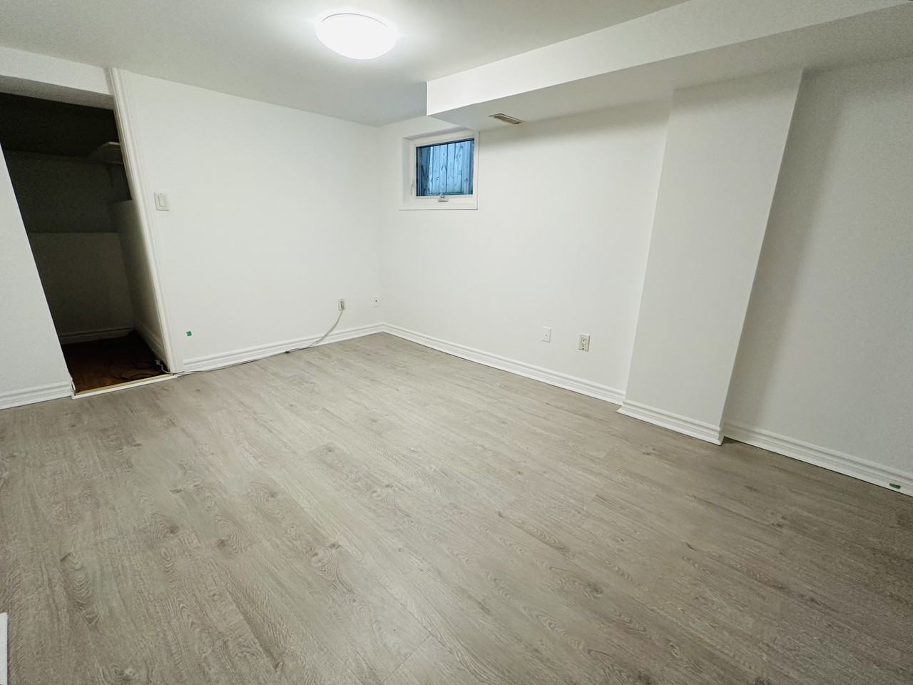 1189 Dufferin St - Photo 6 of 15