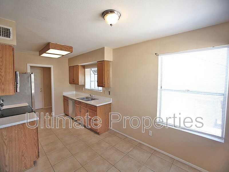 6938 W Cochise Dr - Photo 4 of 15