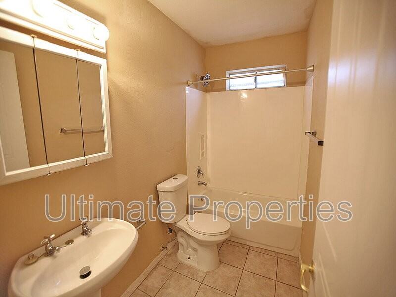 6938 W Cochise Dr - Photo 7 of 15