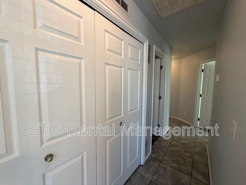 433 Eastsouth #2 - Photo 7 of 21