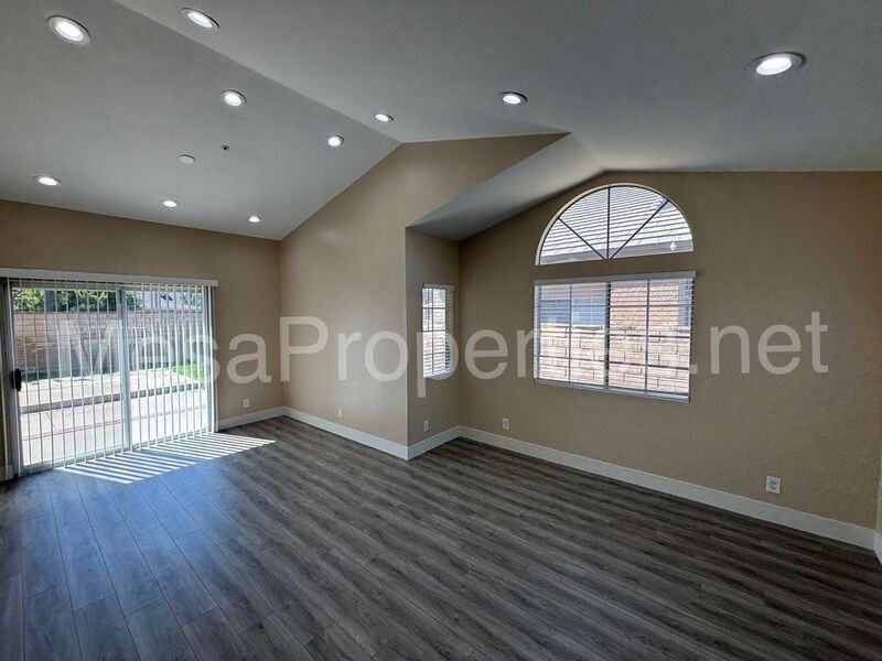 7861 Marek Ct - Photo 4 of 22