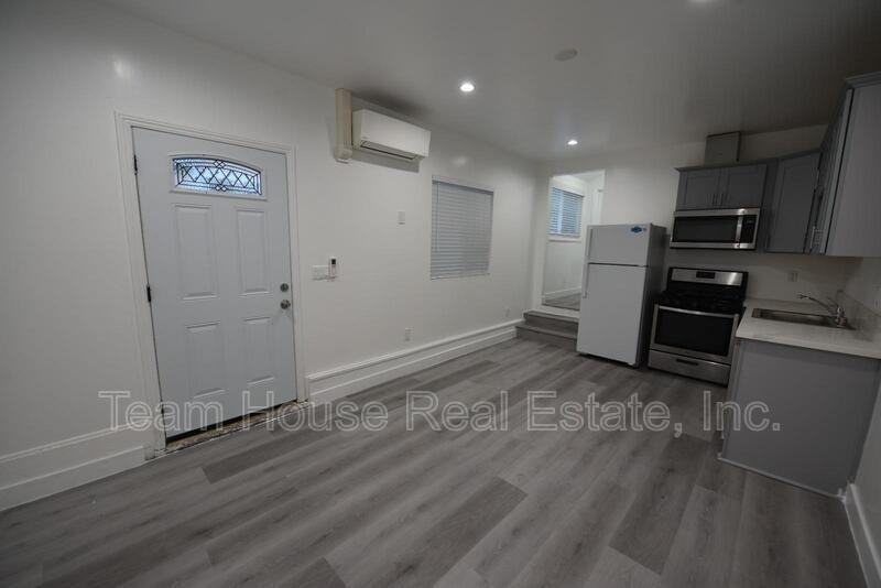 7260 Yolanda Ave - Photo 3 of 16