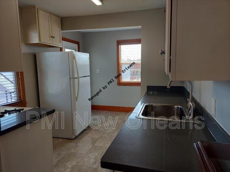6223 Saint Anthony Ave - Photo 5 of 14