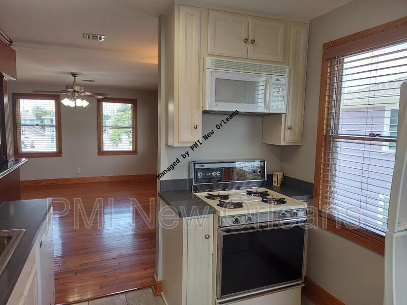 6223 Saint Anthony Ave - Photo 6 of 14