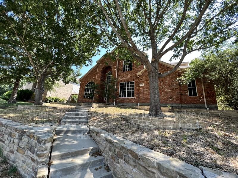 10446 Red Clover Dr - Photo 4 of 38