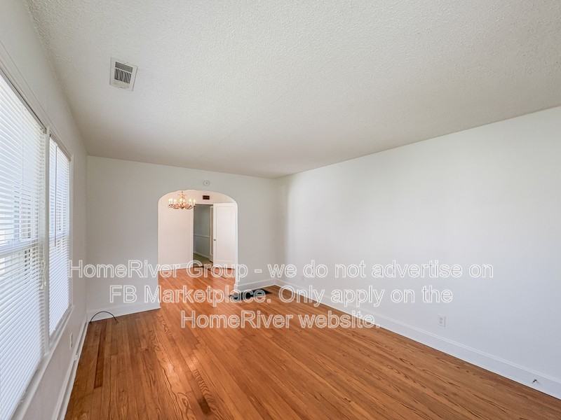 1511 Castleberry Ave - Photo 7 of 19