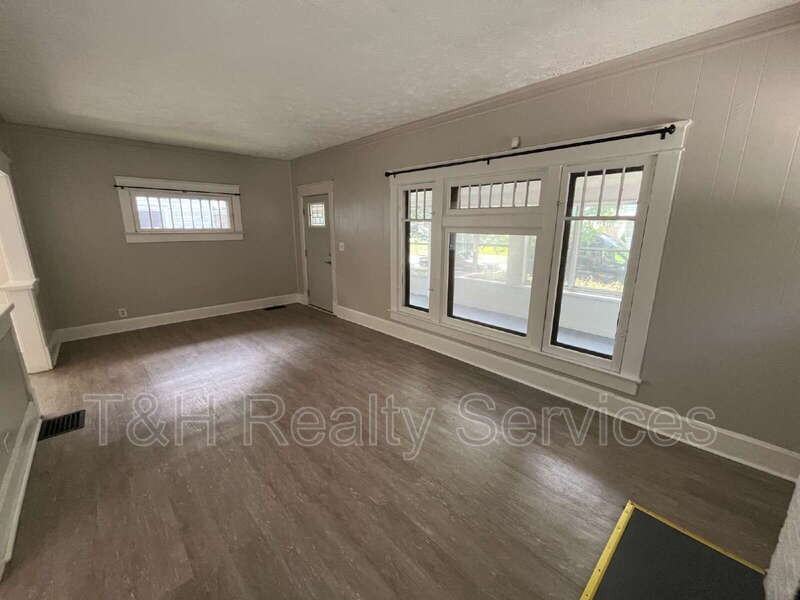 4069 Graceland Ave - Photo 7 of 21