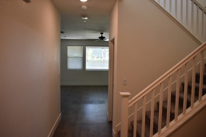 2382 Explorador Dr - Photo 5 of 41