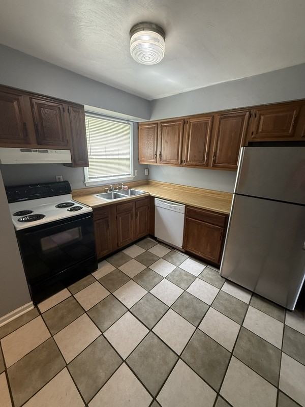 4303 Arundel Ln - Photo 6 of 19