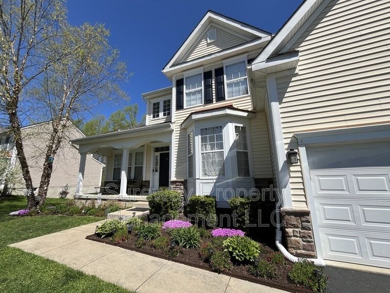 13 Grist Mill Ct - Photo 3 of 15